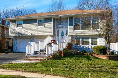 Homes For Sale - 1061 Fordham Lane<br/> Woodmere, NY 11598