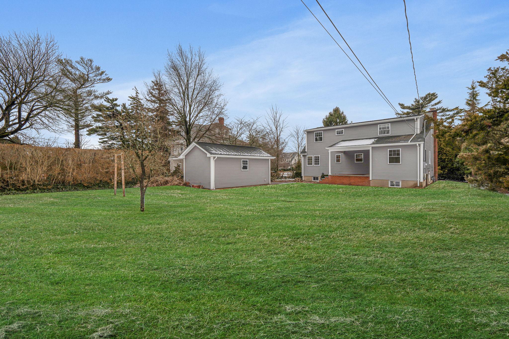 174 S Windsor Avenue, Brightwaters, New York image 7