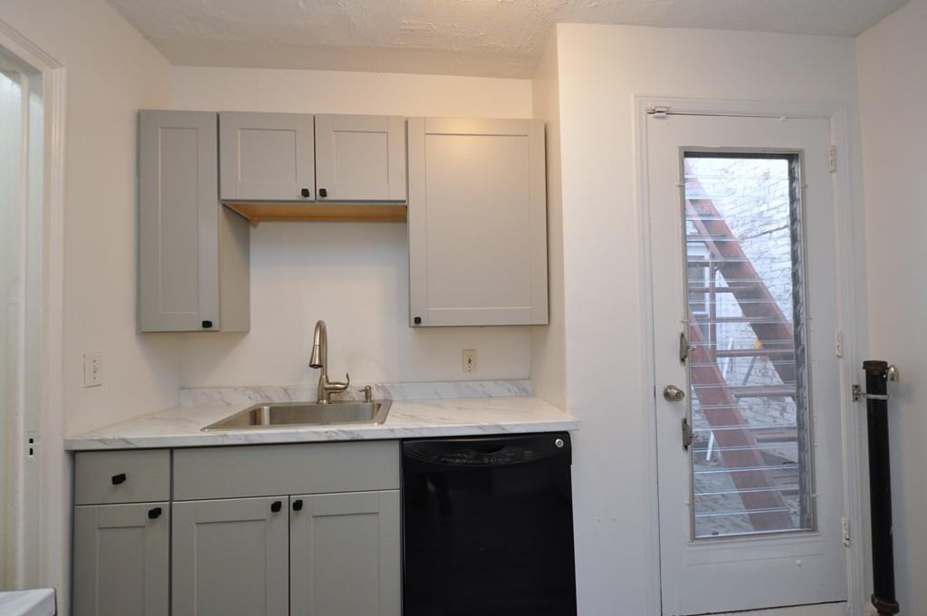 Scarsdale, New York 10583, United States, 2 Bedrooms Bedrooms, ,1 BathroomBathrooms,Residential,Active,22350