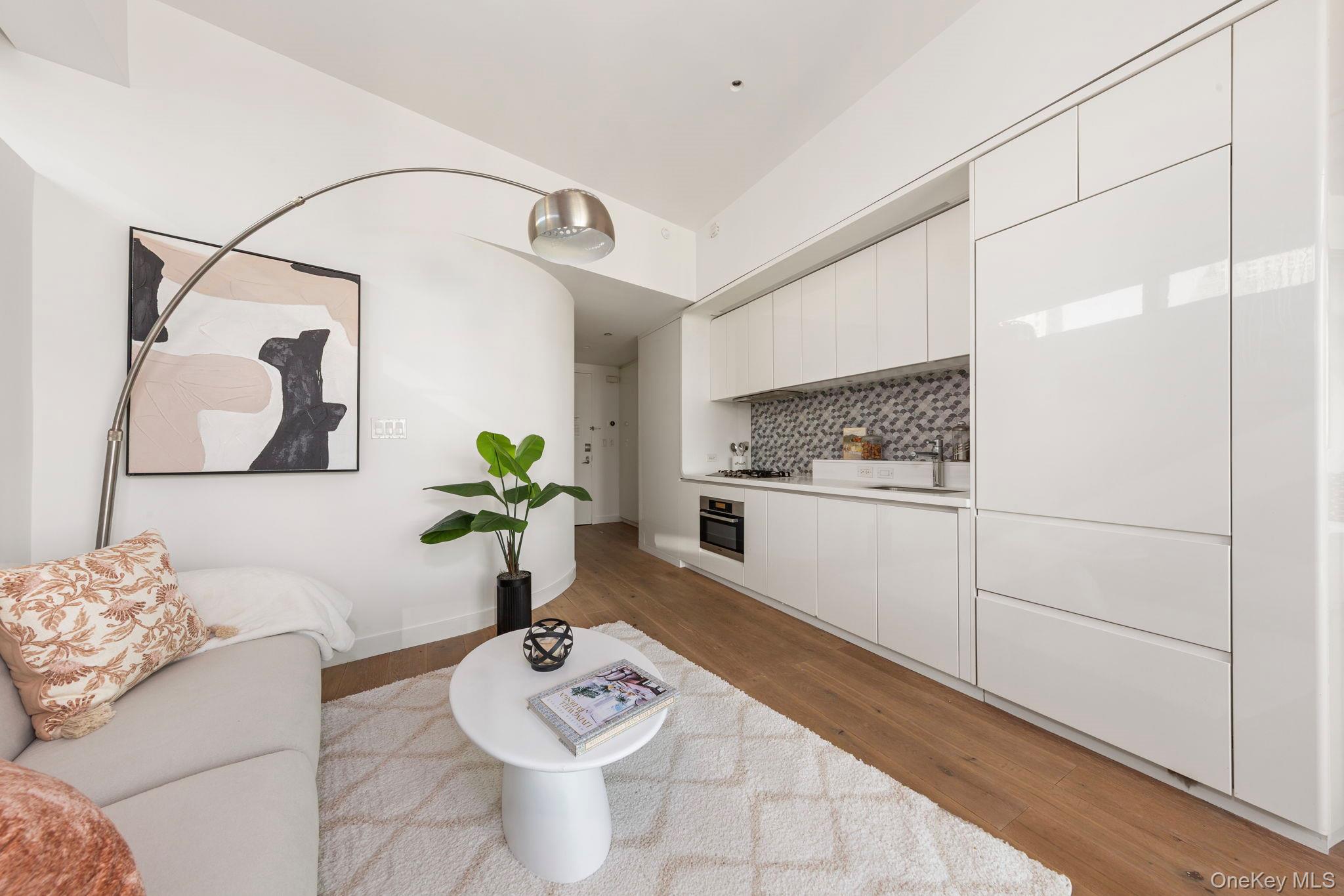 123 Washington Street 30F