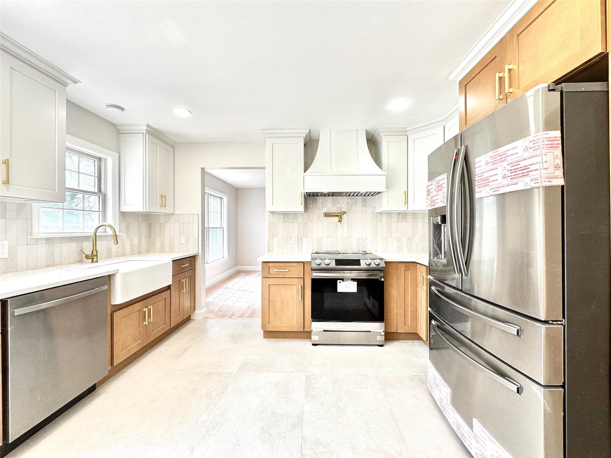 56 Patmore Avenue, Yonkers, New York image 3