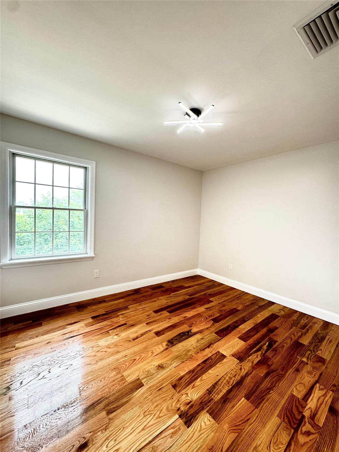56 Patmore Avenue, Yonkers, New York image 13