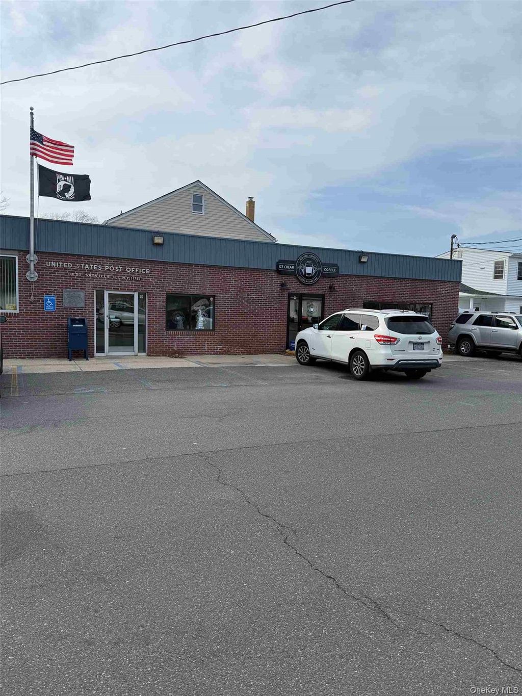 Photo of 14 A Washington Avenue, West Sayville, NY 11796 (MLS # 986258)