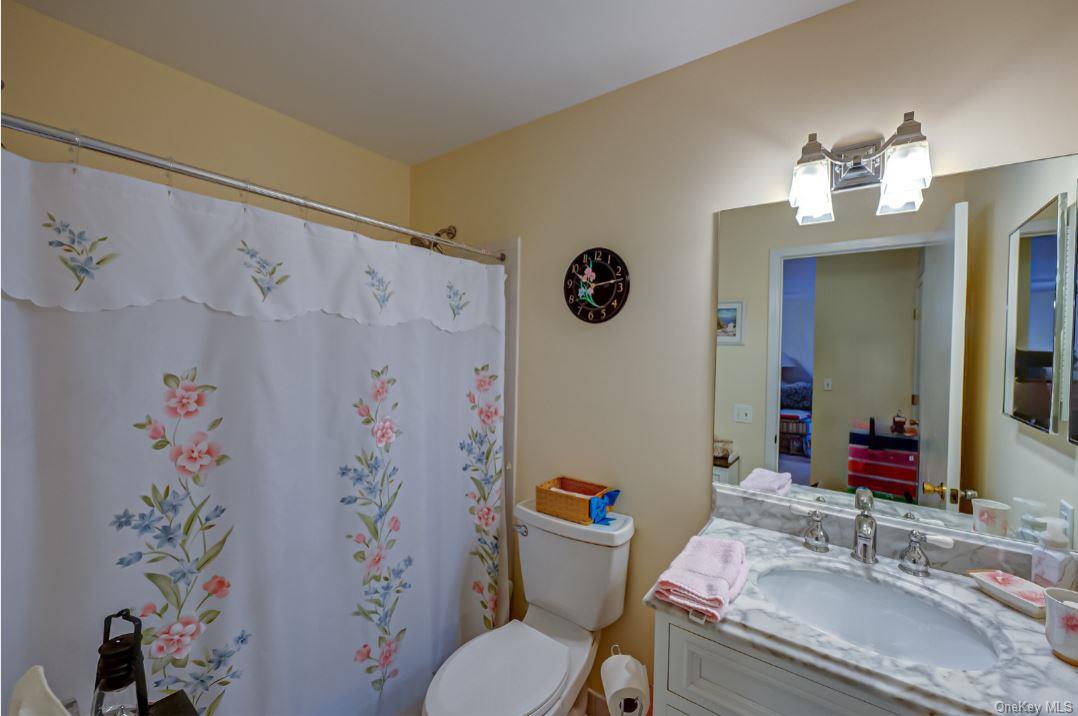 811 Spring Lake Drive #811, Middle Island, New York image 35