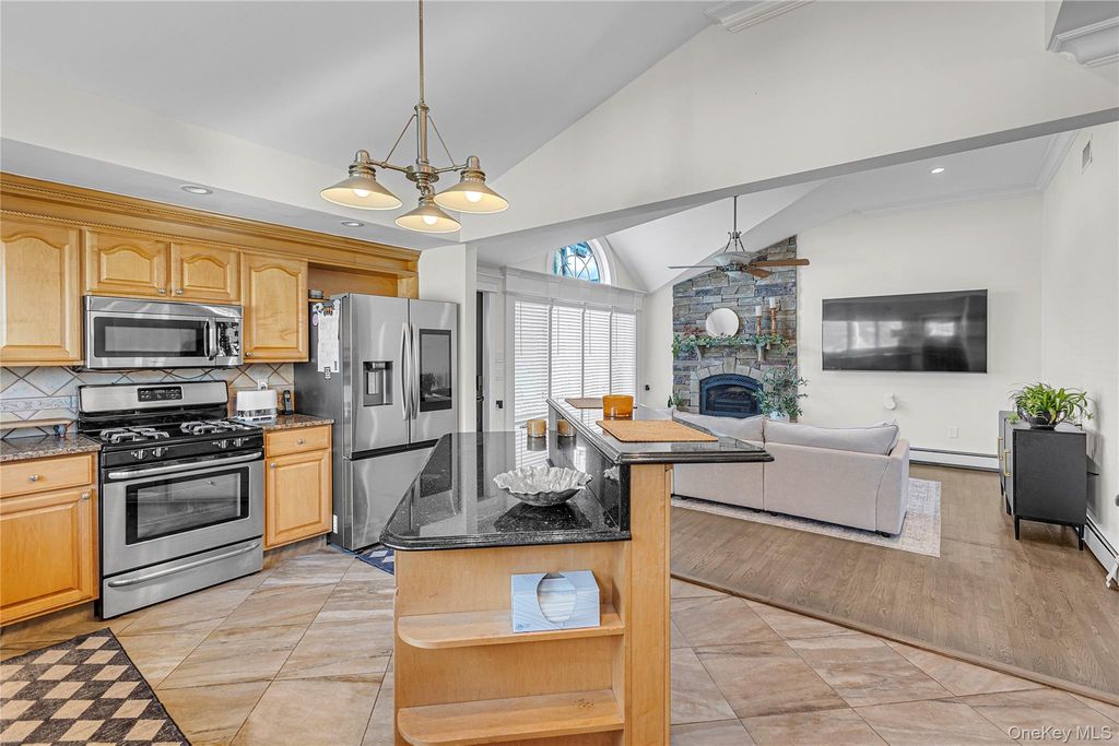 Photo of 803 S 7th Street, Lindenhurst, NY 11757 (MLS # 938156)