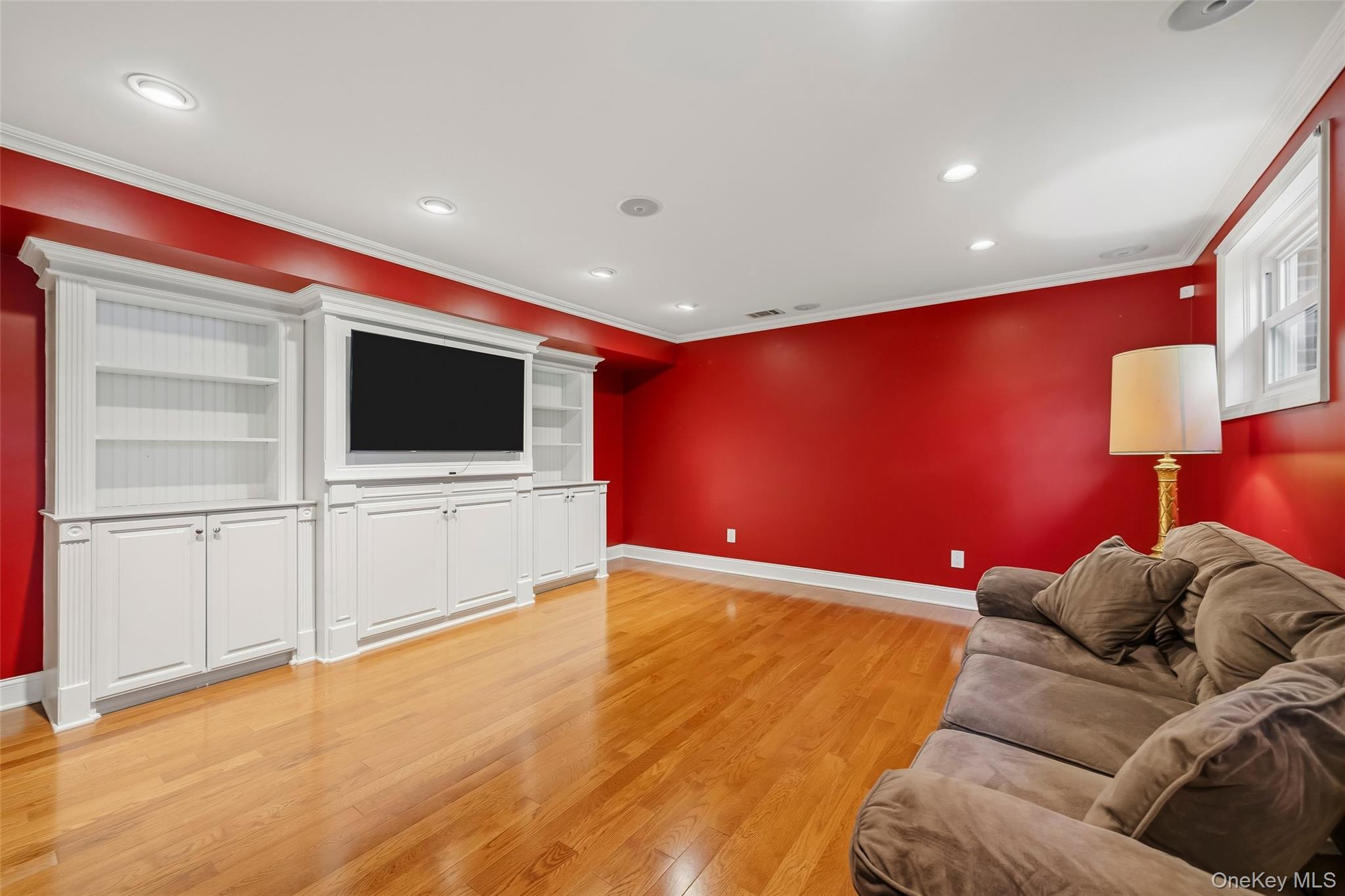 91 Tuthill Road