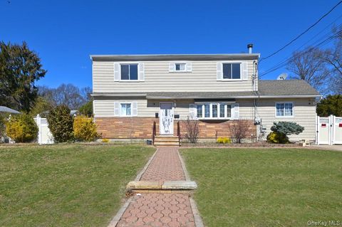 313 Warren Street West Babylon NY 11704