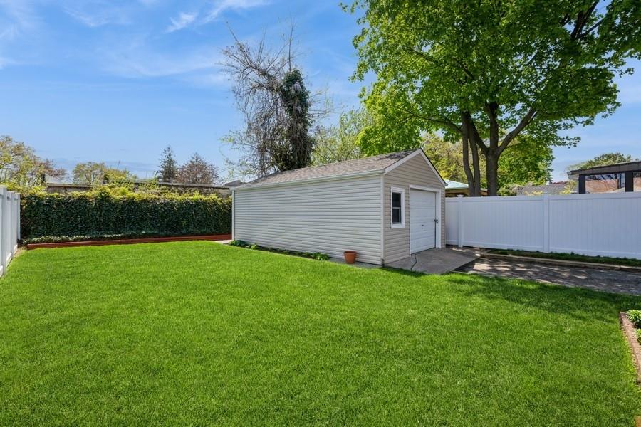 1050 Lakeside Place, Baldwin, New York image 22