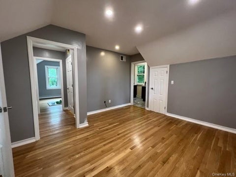 Apartment For Rent - 1158 Carlls Straight Path<br/> Suffolk County, Dix Hills, NY 11746