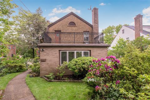 5611 Delafield Avenue Bronx NY 10471