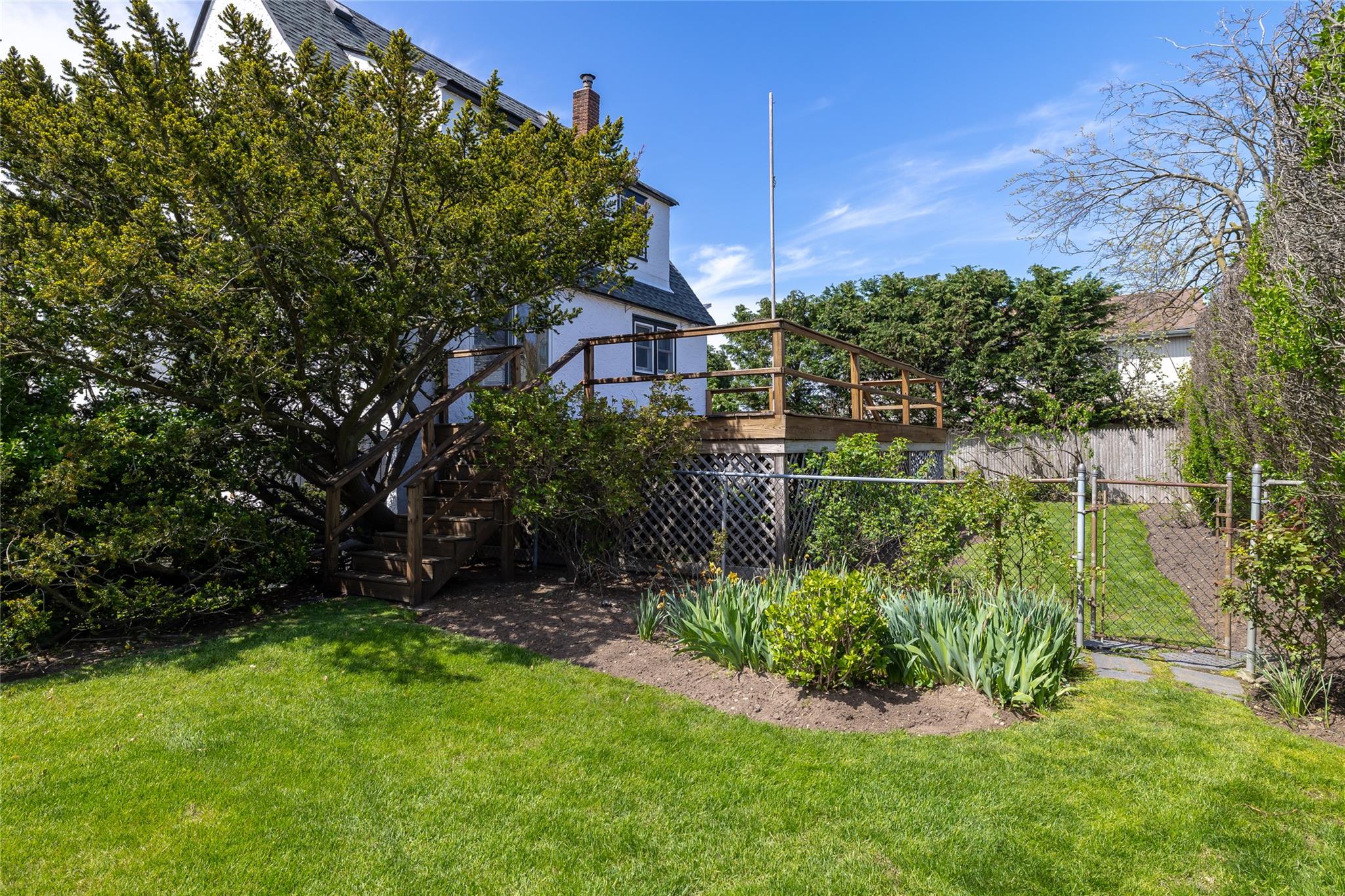 1020 Sunset Avenue, Island Park, New York image 4