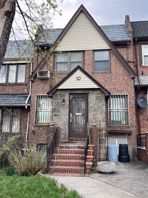 Photo of 30-61 88th Street, East Elmhurst, NY 11369 (MLS # 980944)