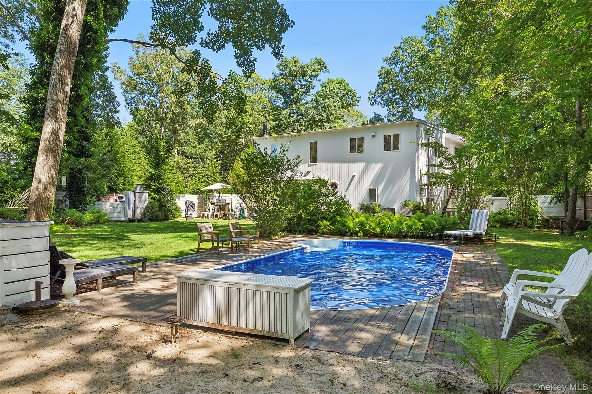 997 Springs Fireplace Road