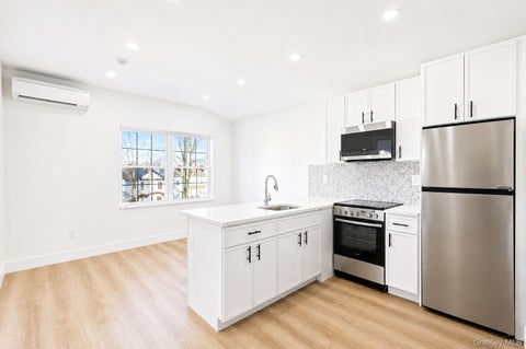Multifamily For Rent - 9 Lagrange Avenue #APT 3<br/> Poughkeepsie, NY 12603