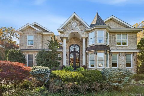 5 Schoolhouse Court Oyster Bay NY 11771