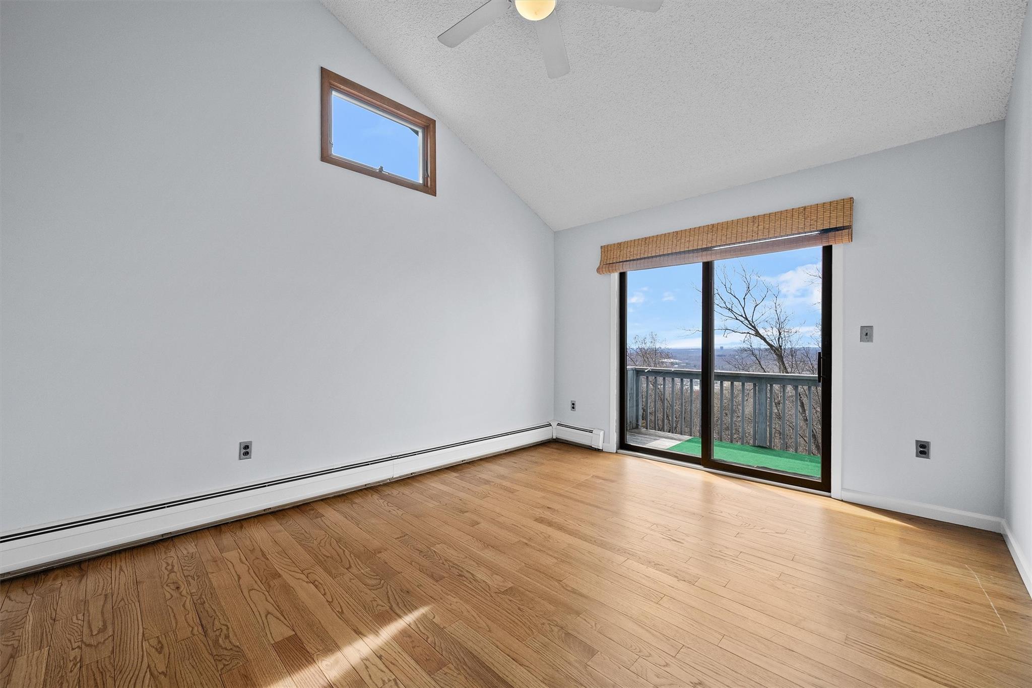 900 Astri Terrace, Valley Cottage, New York image 22