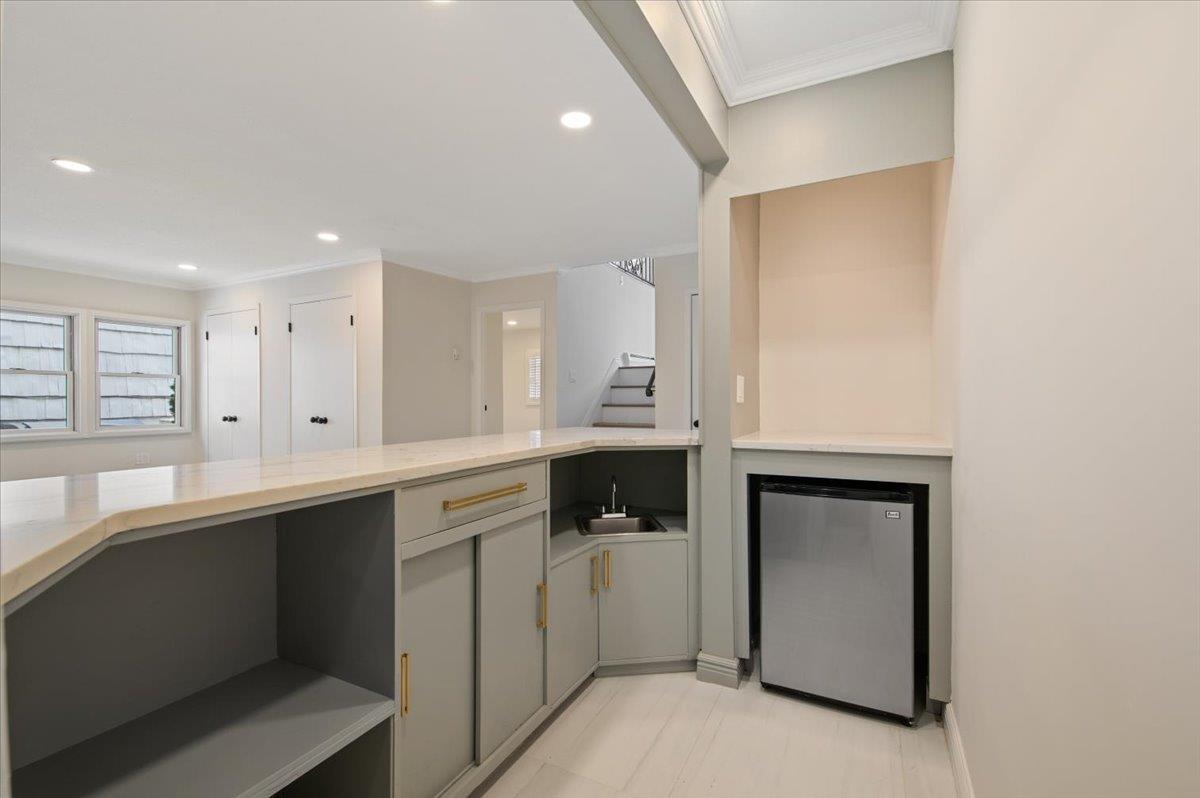 Hempstead, New York 11509, United States, 5 Bedrooms Bedrooms, ,3 BathroomsBathrooms,Residential,Active,2848