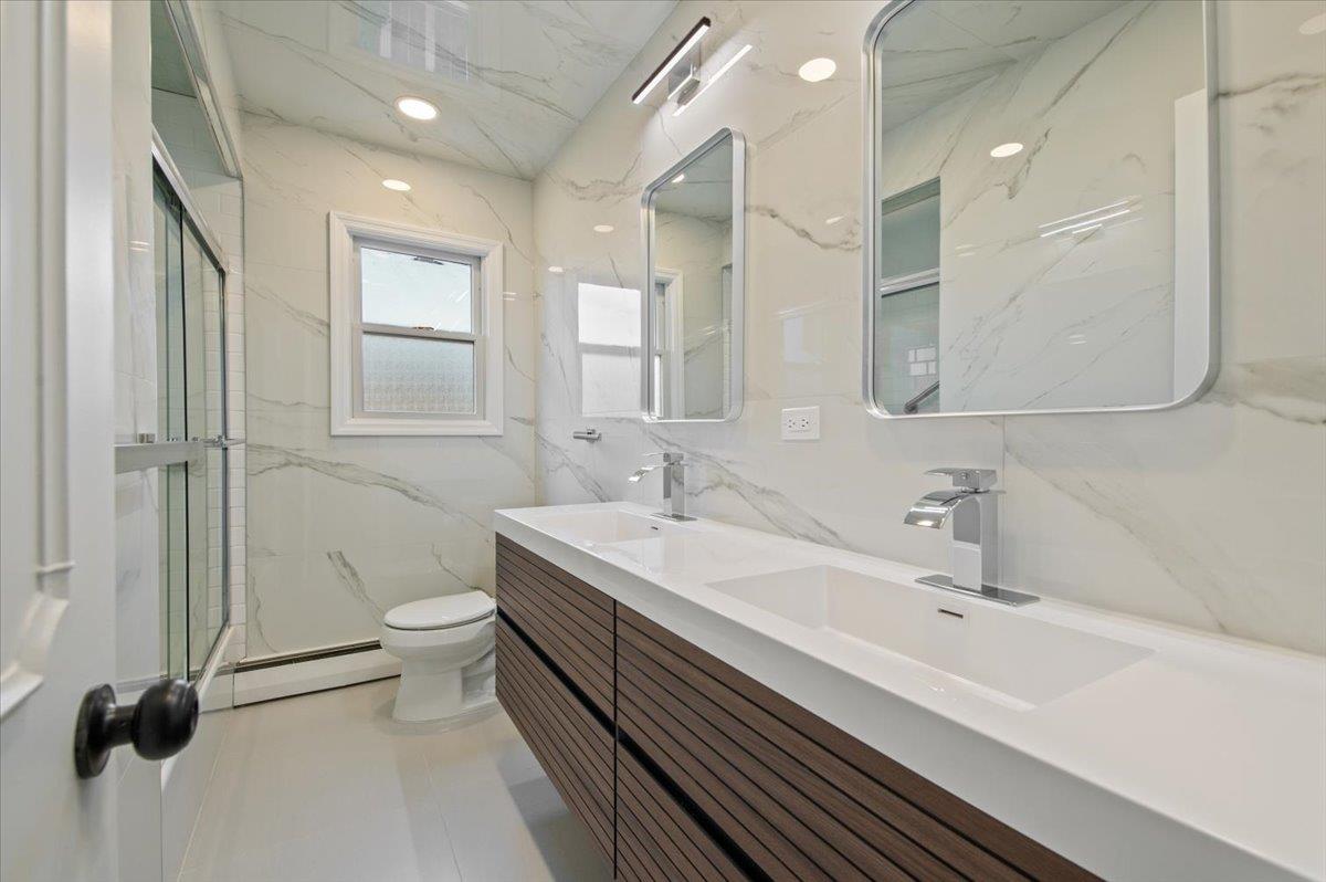 Hempstead, New York 11509, United States, 5 Bedrooms Bedrooms, ,3 BathroomsBathrooms,Residential,Active,2848