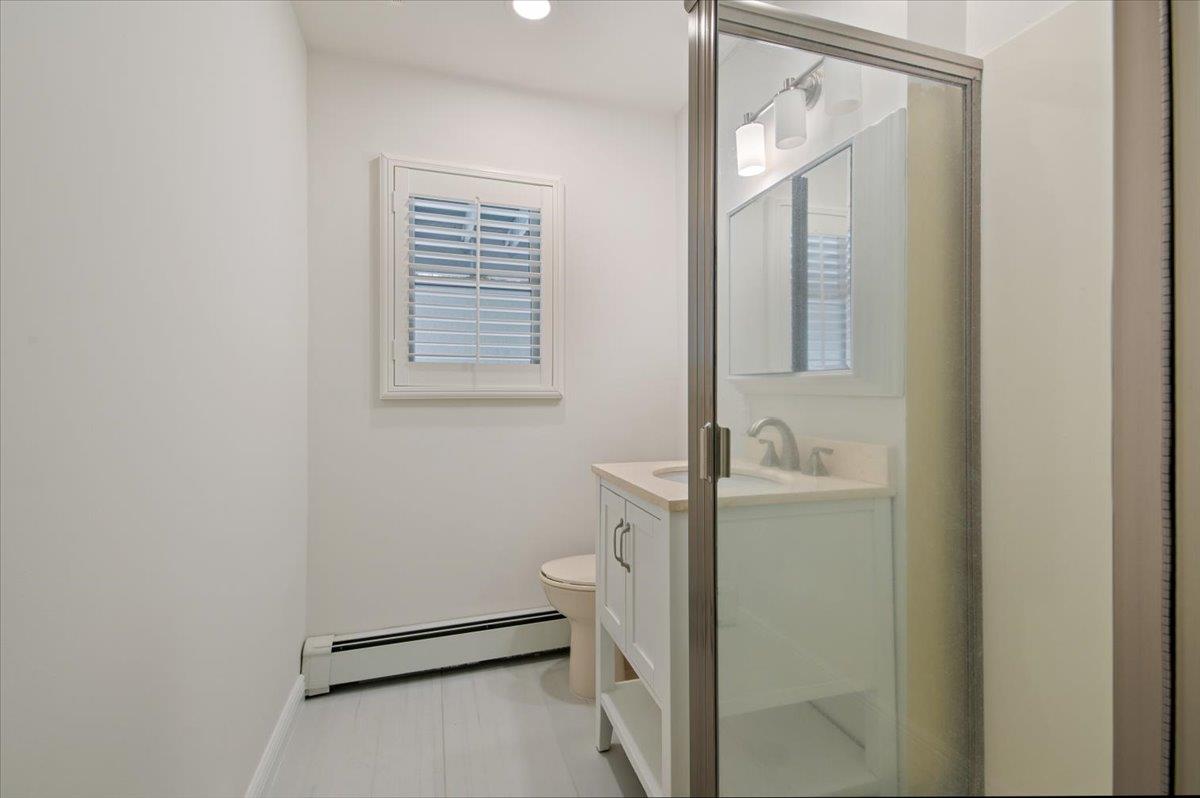 Hempstead, New York 11509, United States, 5 Bedrooms Bedrooms, ,3 BathroomsBathrooms,Residential,Active,2848