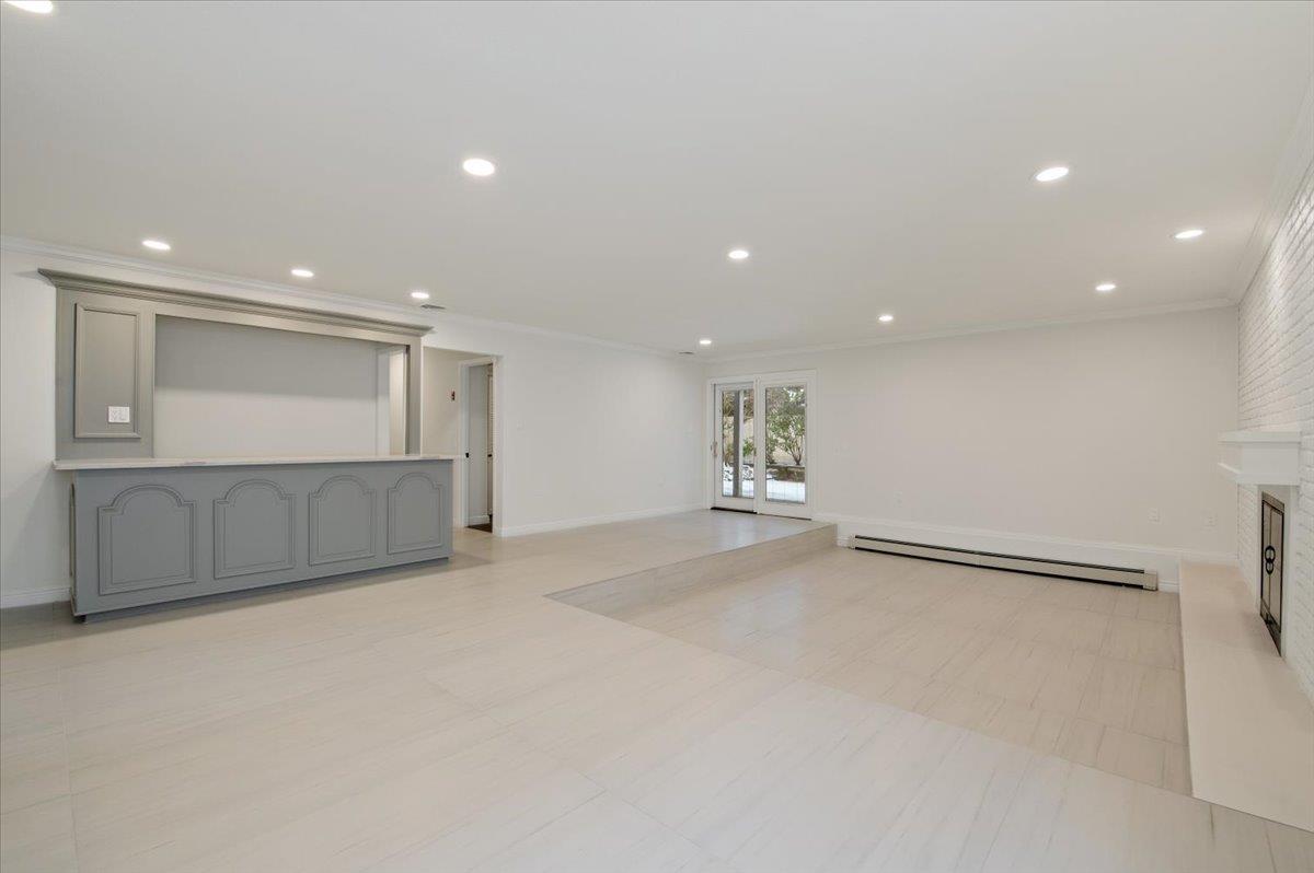 Hempstead, New York 11509, United States, 5 Bedrooms Bedrooms, ,3 BathroomsBathrooms,Residential,Active,2848