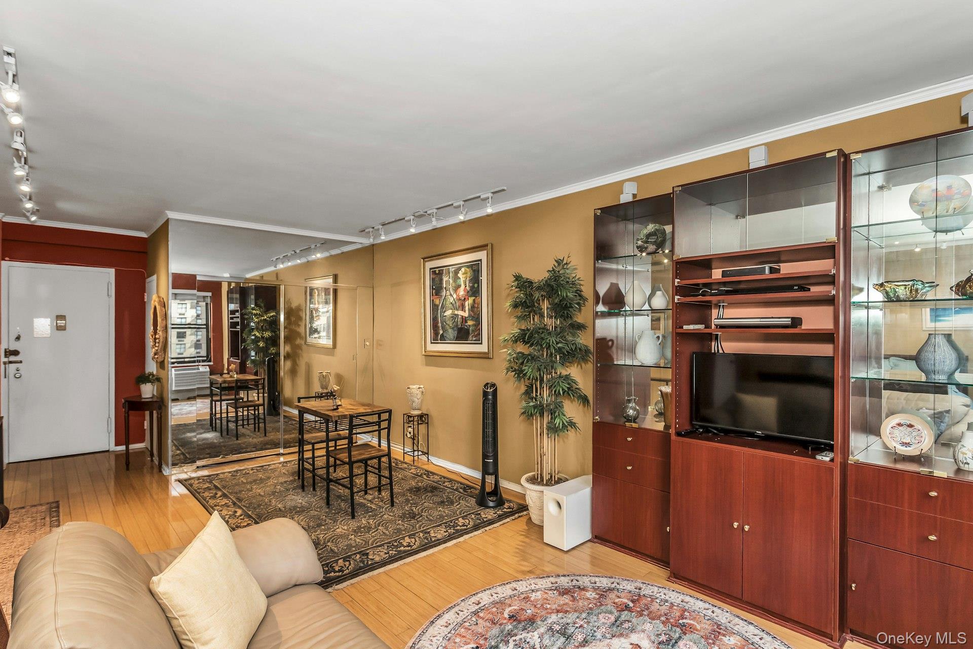 2 Tudor City Place 3M-South