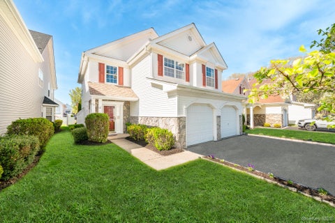 Condo For Sale - 15 Sophia Drive<br/> Suffolk County, Middle Island, NY 11953