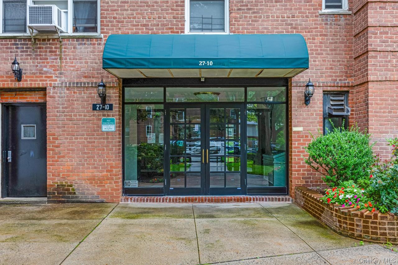 27-10 Parsons Boulevard 1F