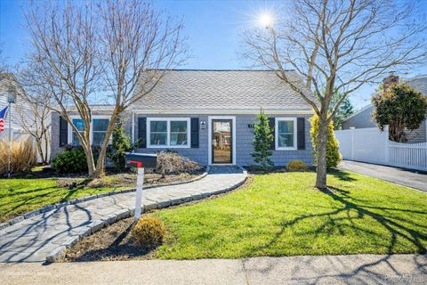 72 Cleveland Avenue Massapequa NY 11758