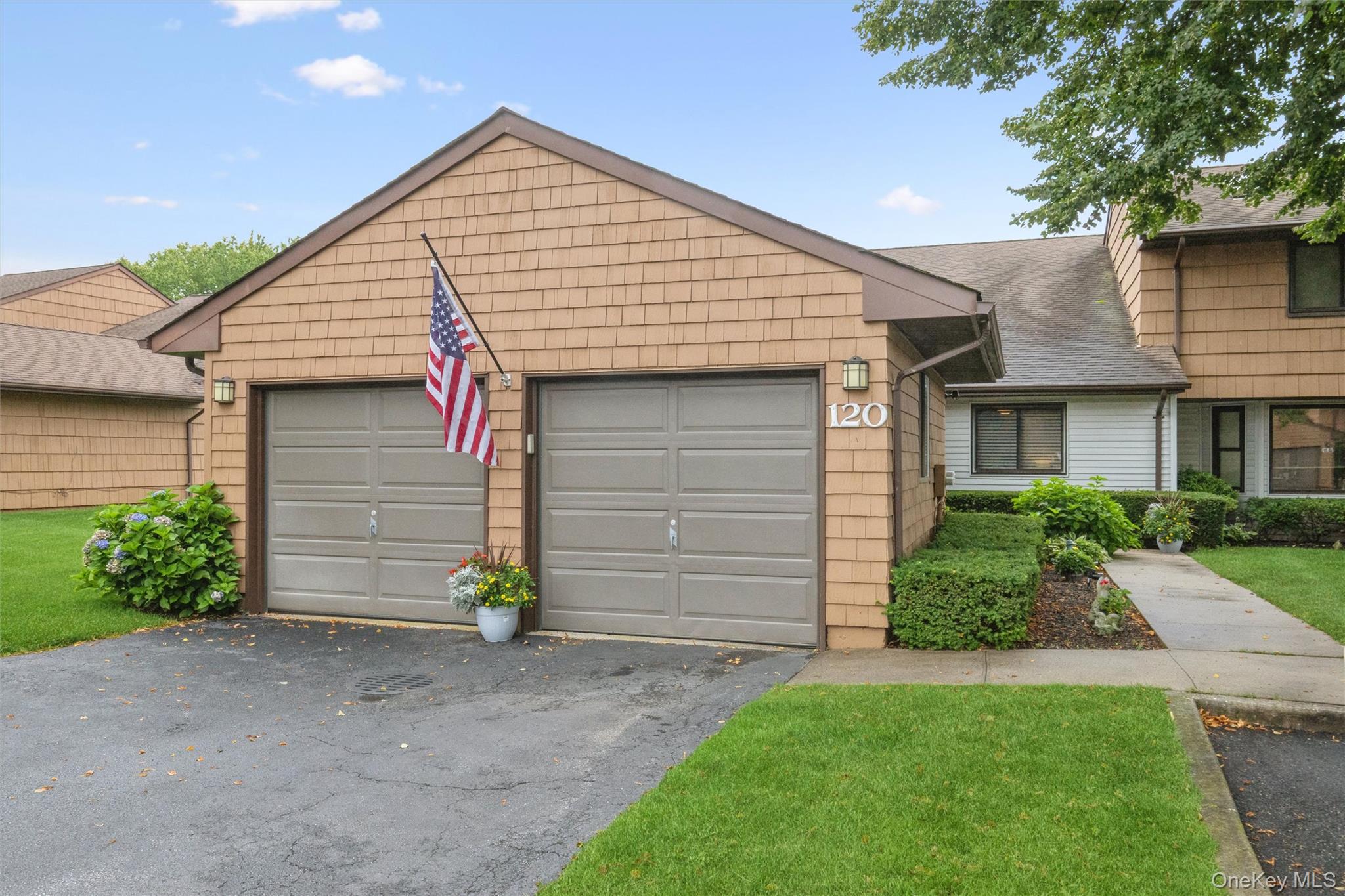 120 Scarlett Drive
