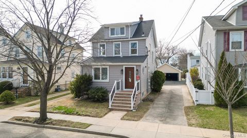 Multifamily For Sale - 29 Everett Street<br/> Lynbrook, NY 11563