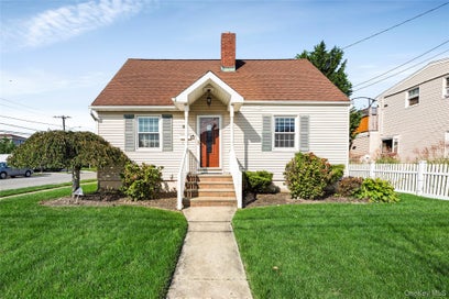 200 Forest Avenue Massapequa NY 11758