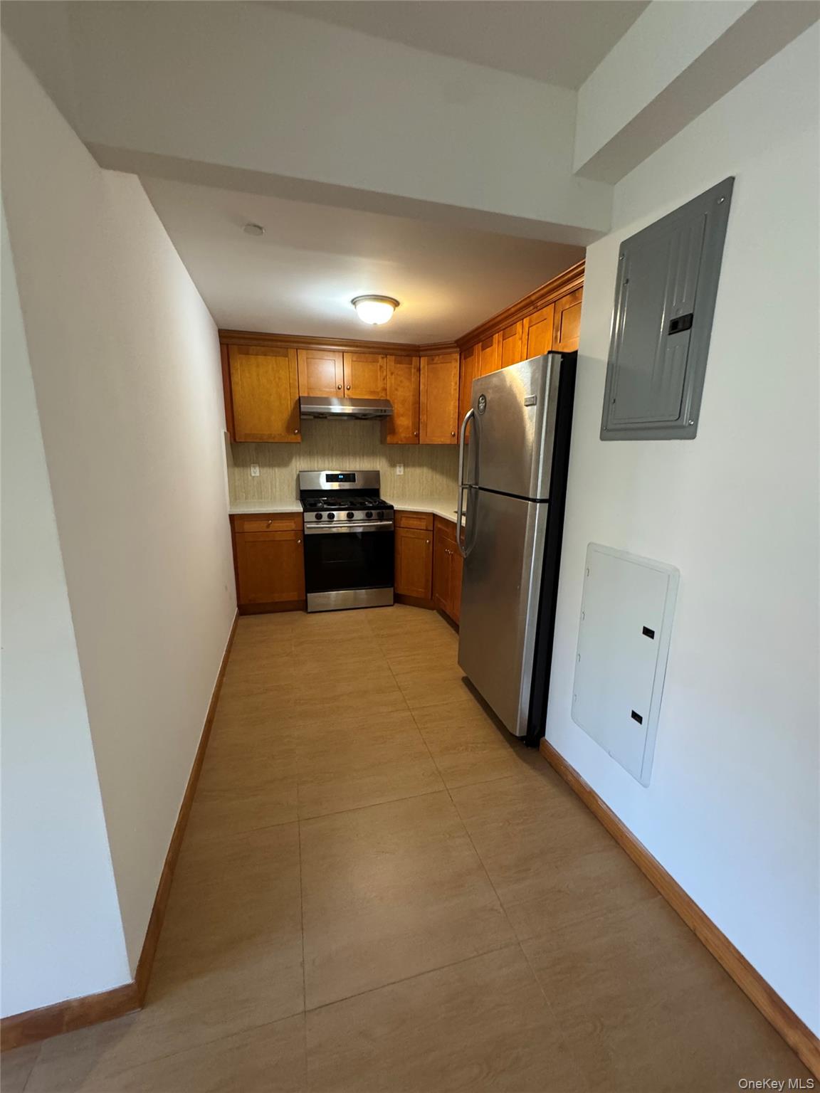 35-19 Leavitt Street 3E