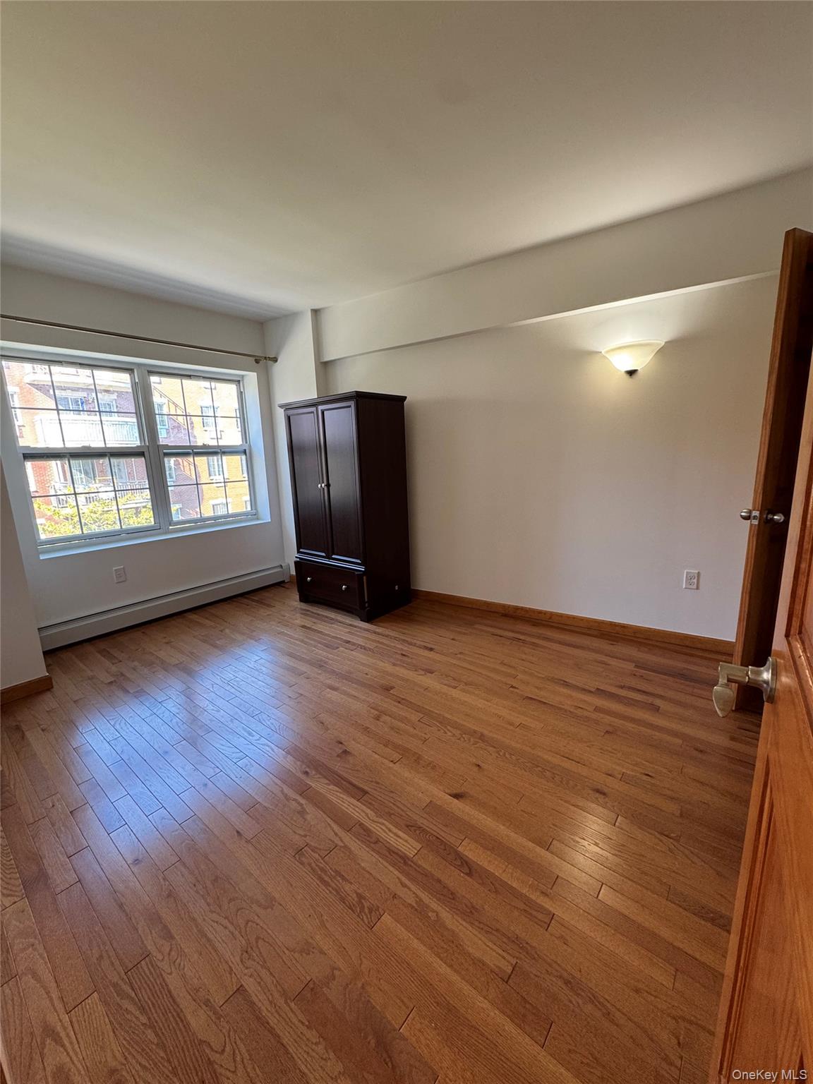 35-19 Leavitt Street 3E