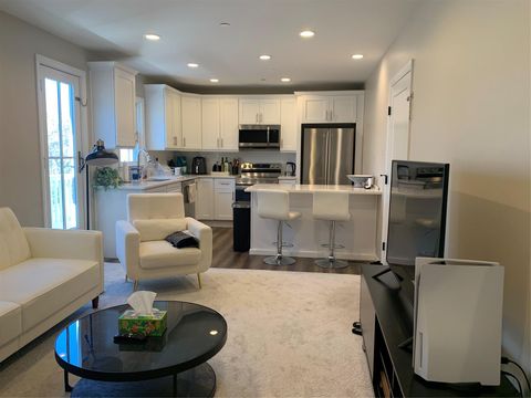 MLS: 825094