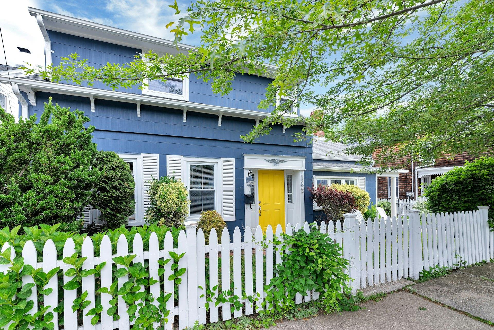 Property for Sale at Central Avenue, Greenport, Hamptons, NY - Bedrooms: 2 
Bathrooms: 2  - $1,100,000