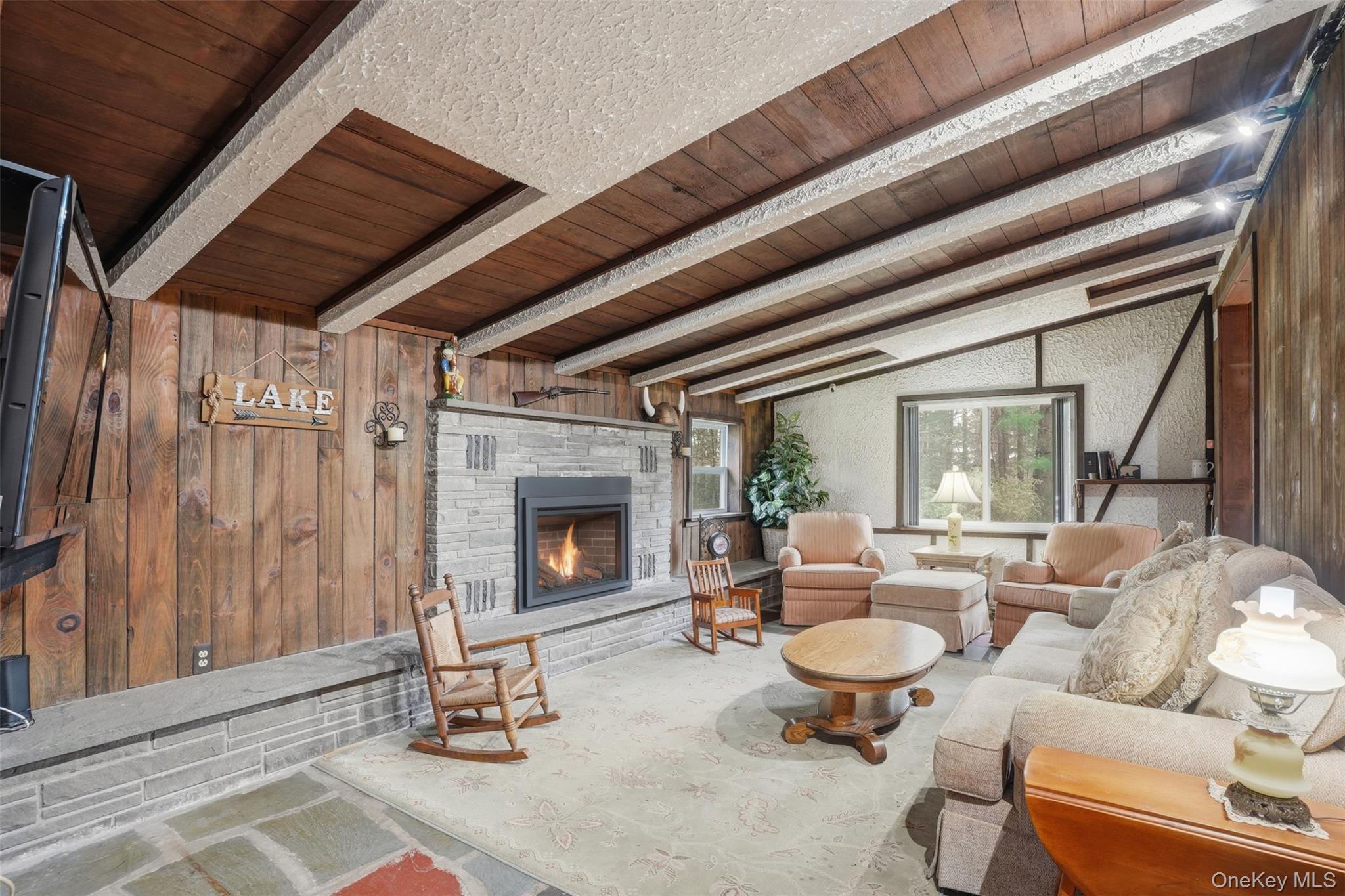 99 Swinging Bridge Estate Road