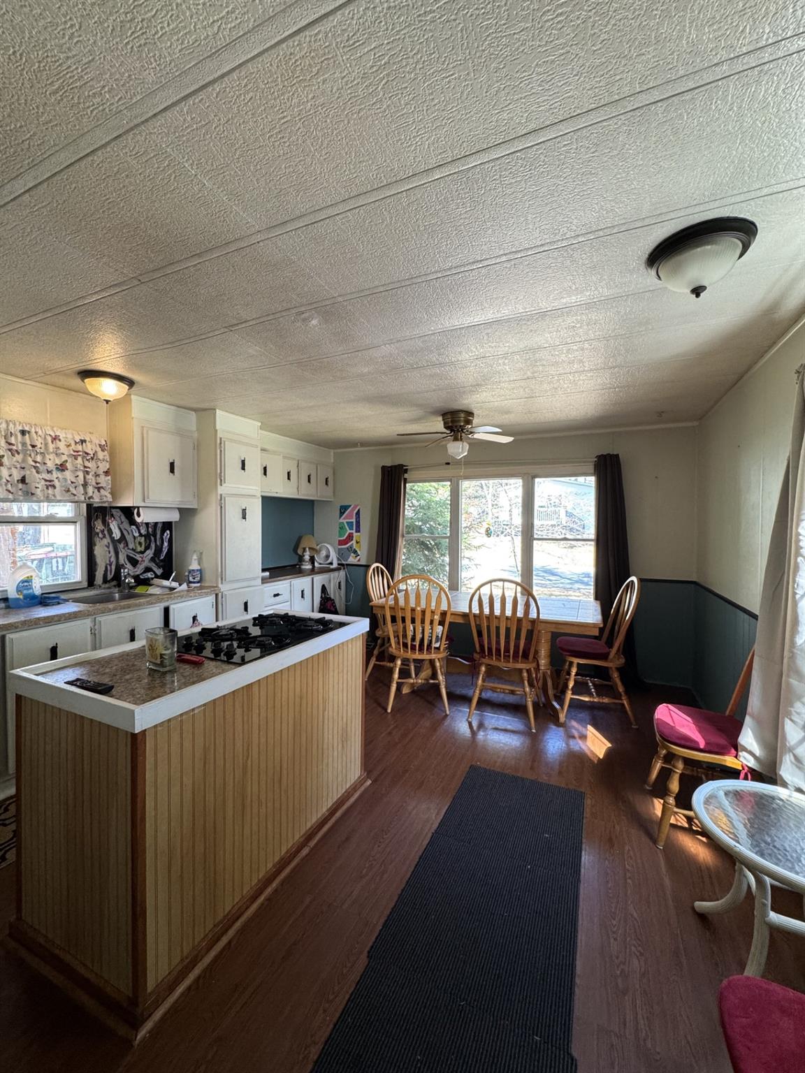 30 Elm Lane, Pleasant Valley, New York image 16
