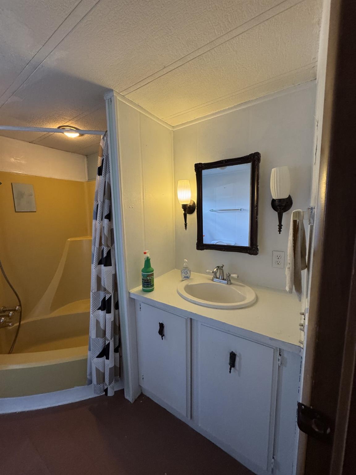 30 Elm Lane, Pleasant Valley, New York image 10