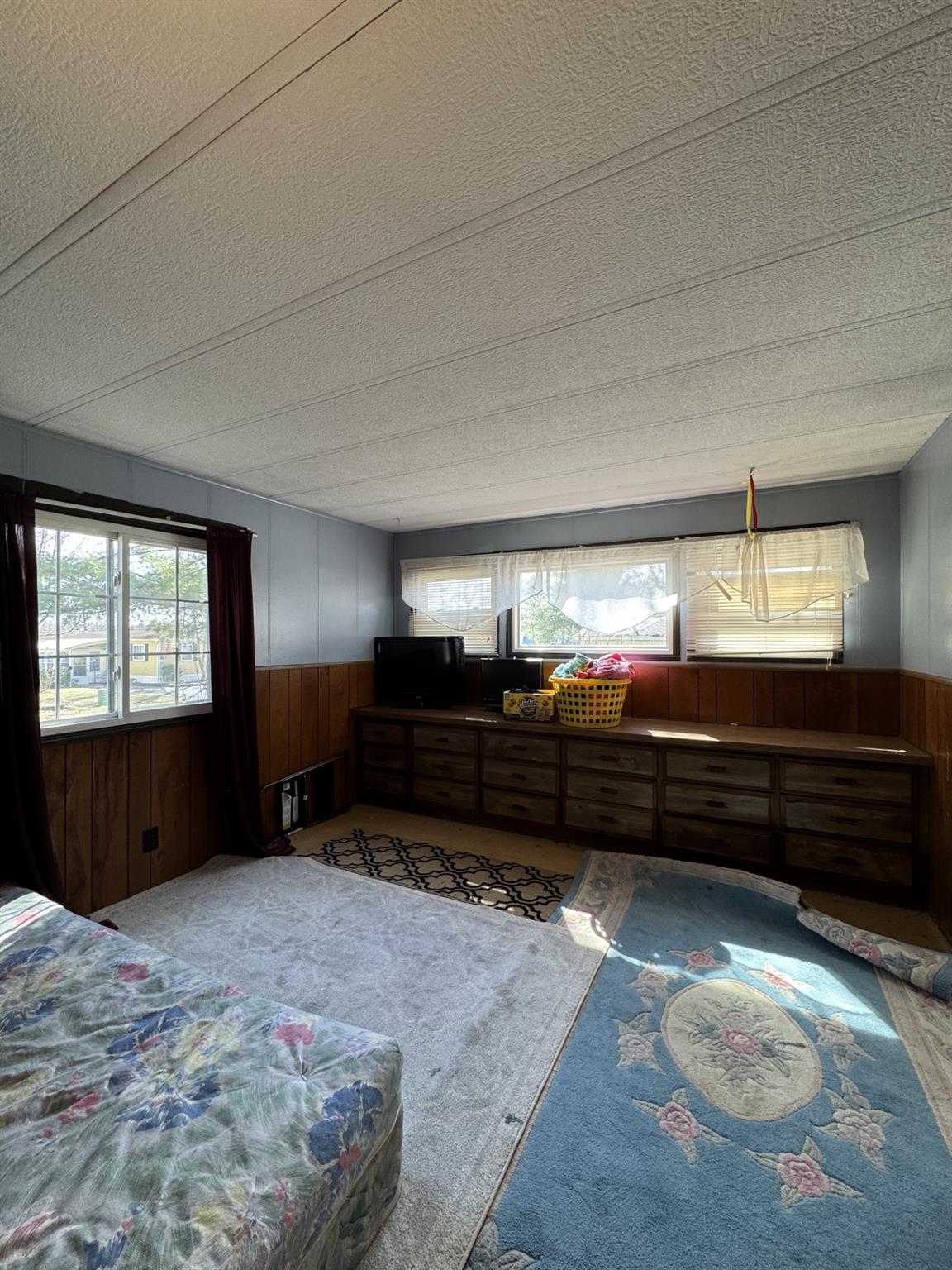 30 Elm Lane, Pleasant Valley, New York image 8