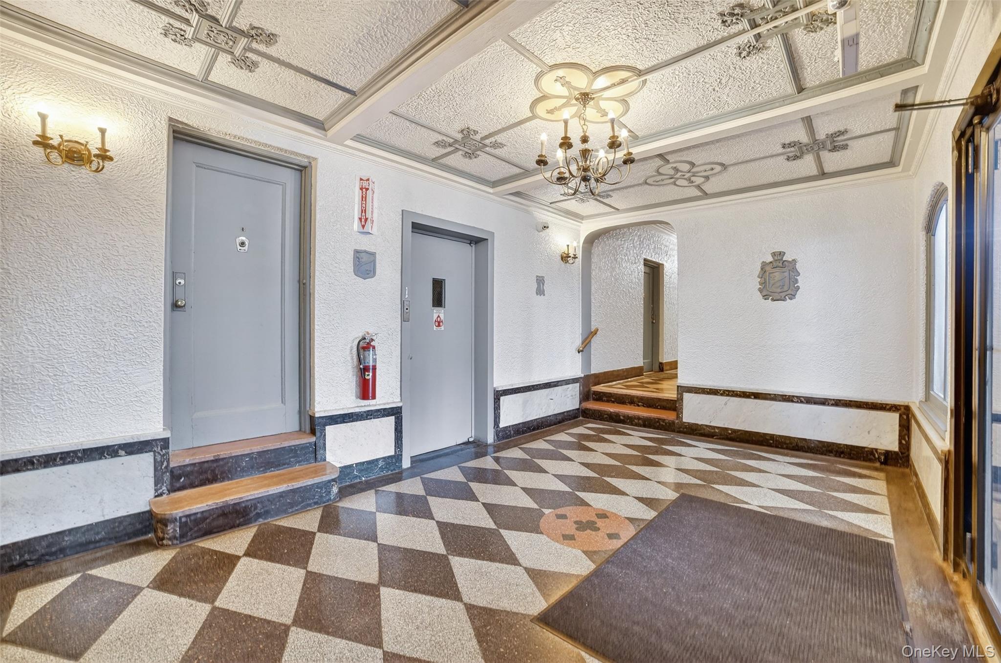 673 Locust Street 1F