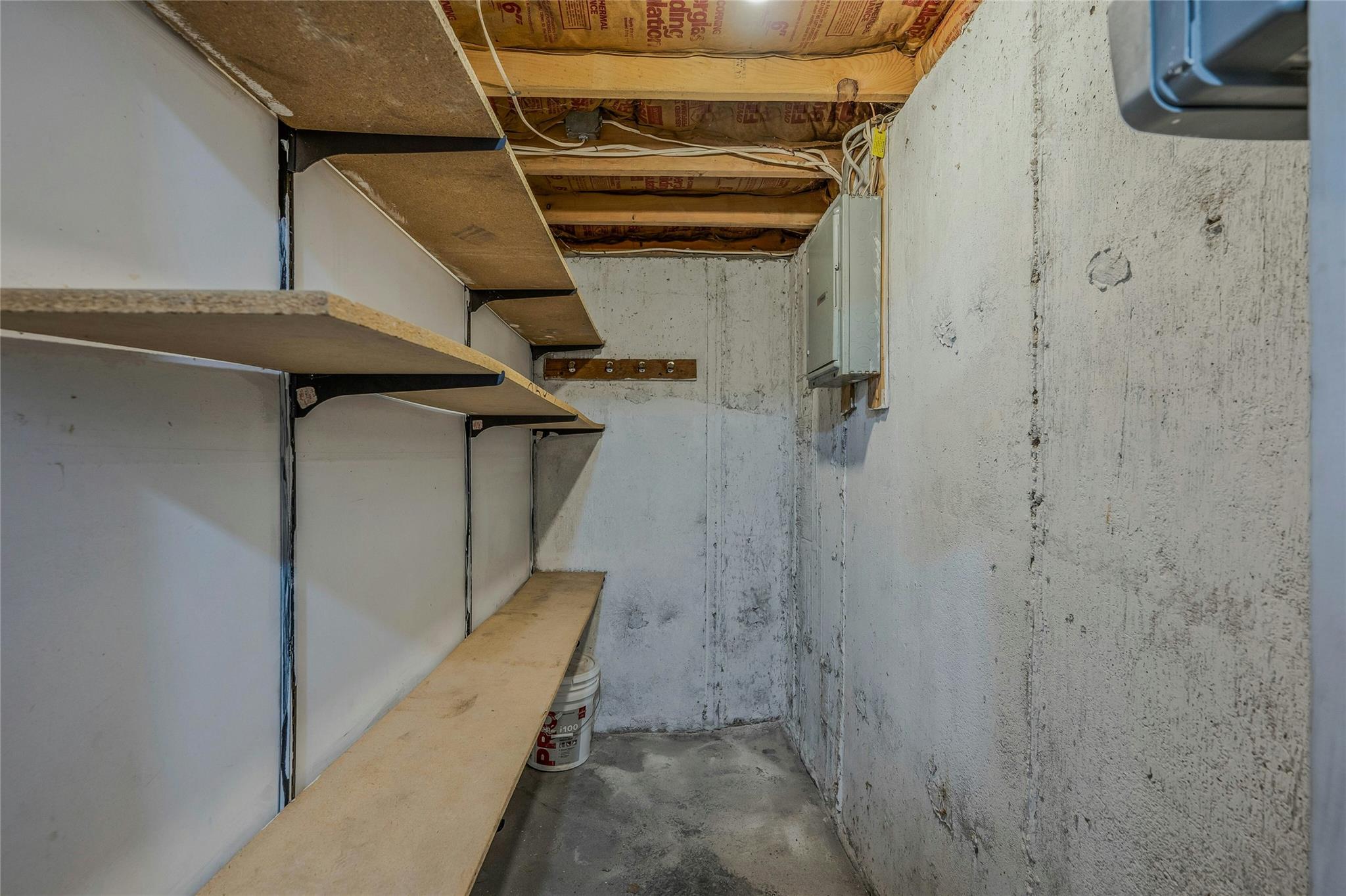 14 Home Drive, Medford, New York image 32