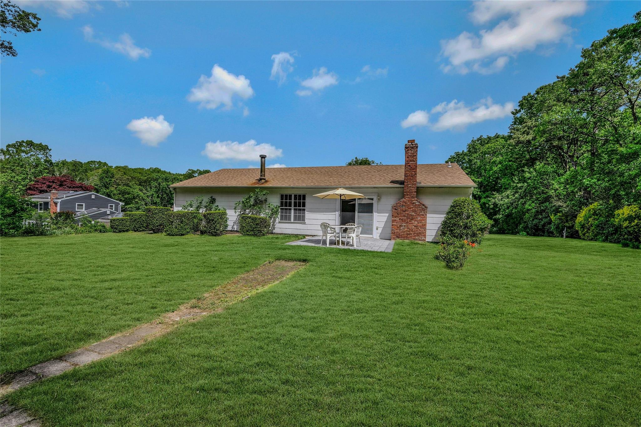 14 Home Drive, Medford, New York image 37