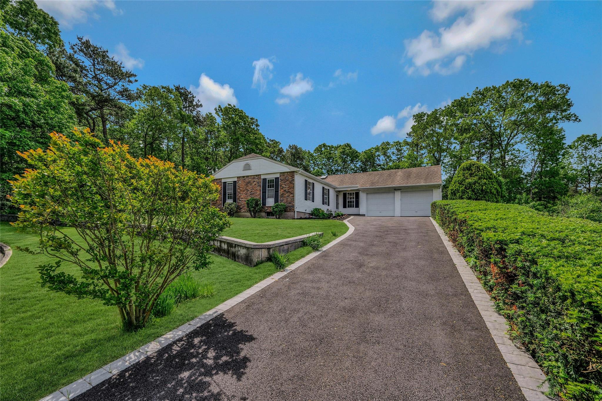 14 Home Drive, Medford, New York image 3