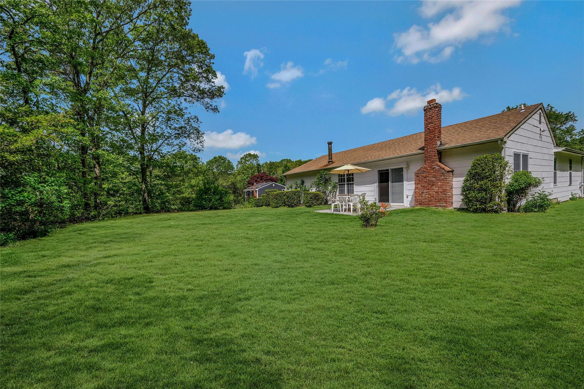 14 Home Drive, Medford, New York image 36