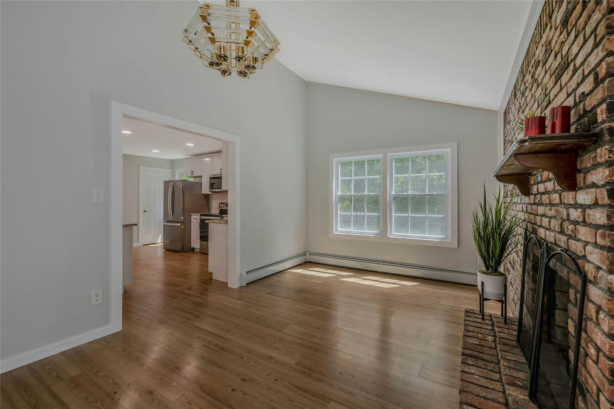 14 Home Drive, Medford, New York image 20