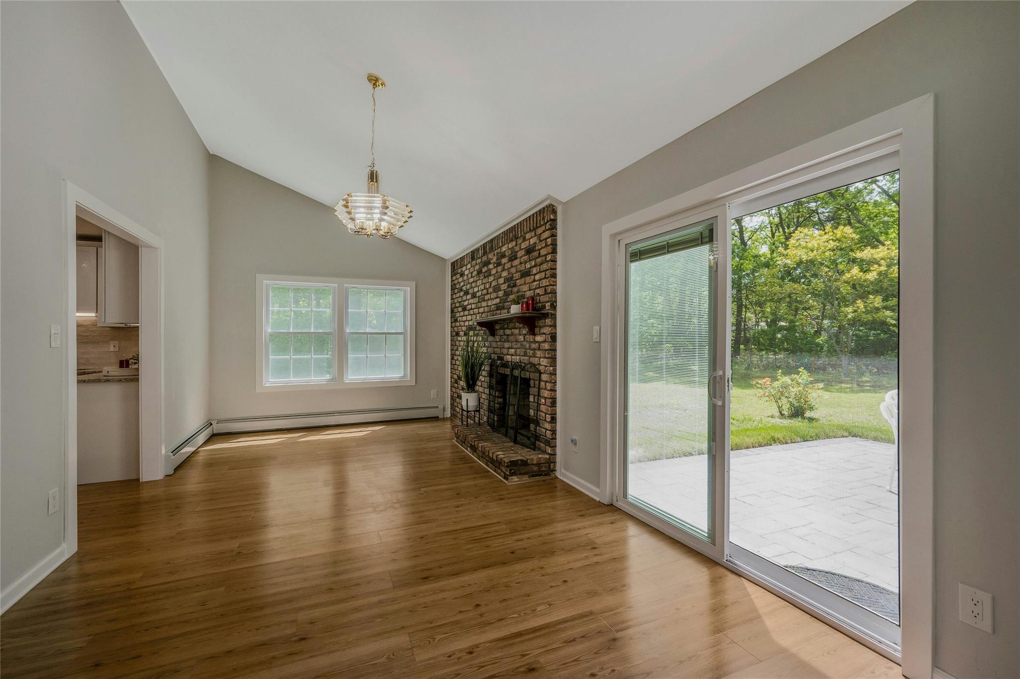 14 Home Drive, Medford, New York image 19