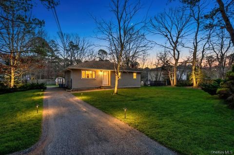 Homes For Sale - 350 Brookhaven Avenue<br/> Riverhead, NY 11901