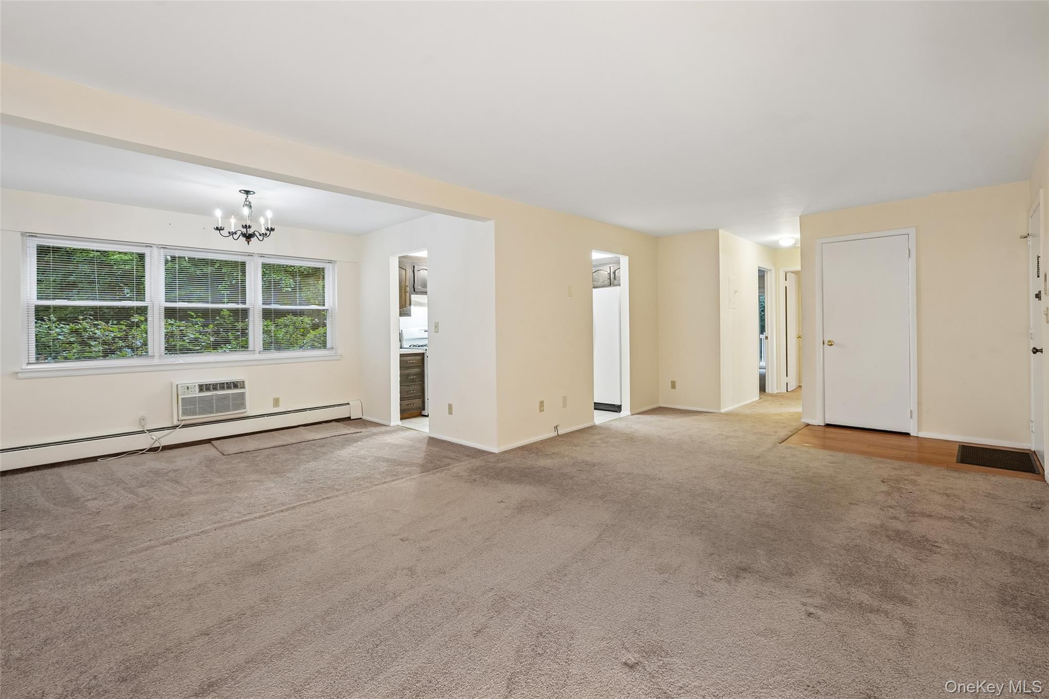 192 Doxbury Lane