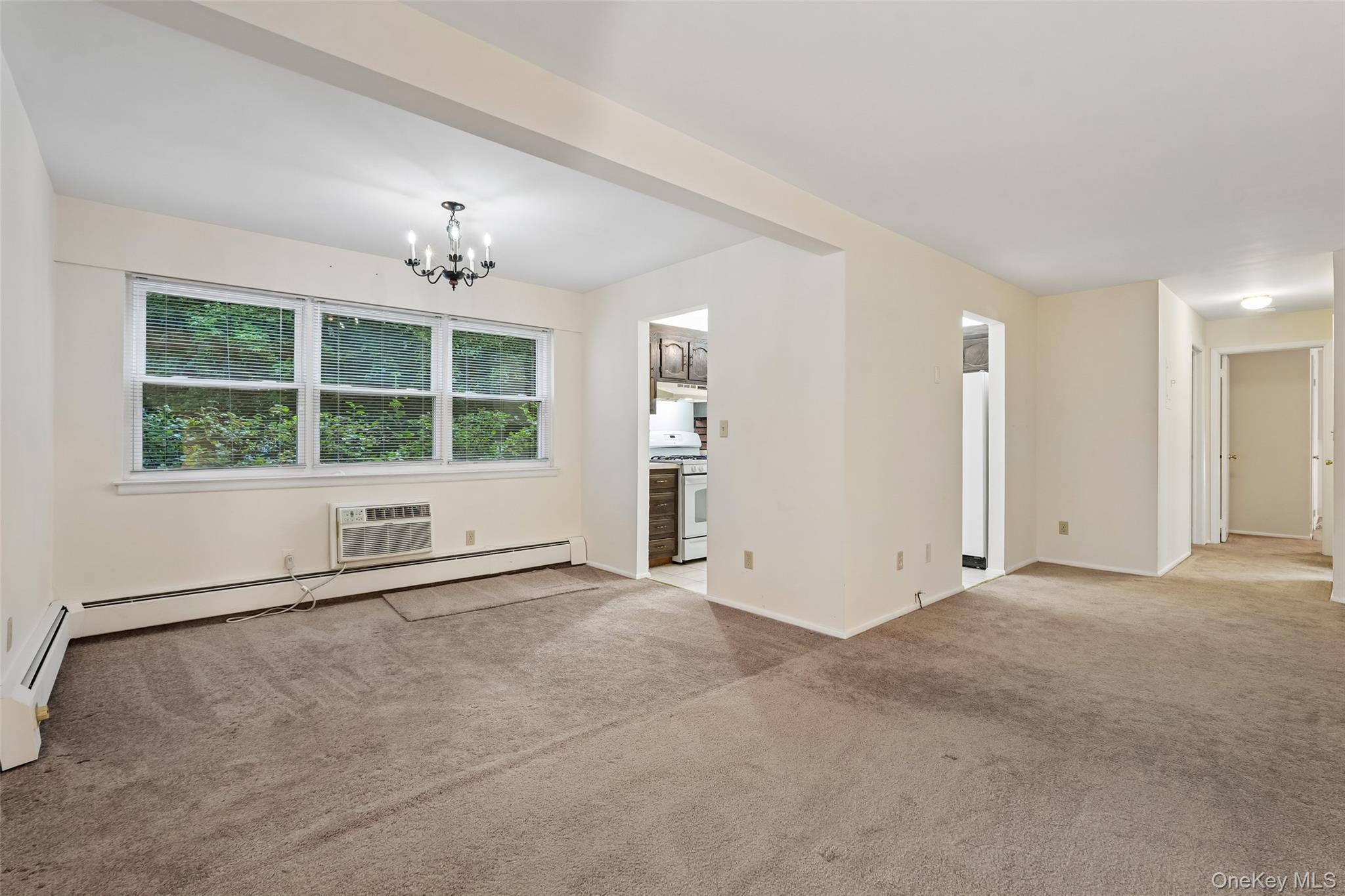 192 Doxbury Lane