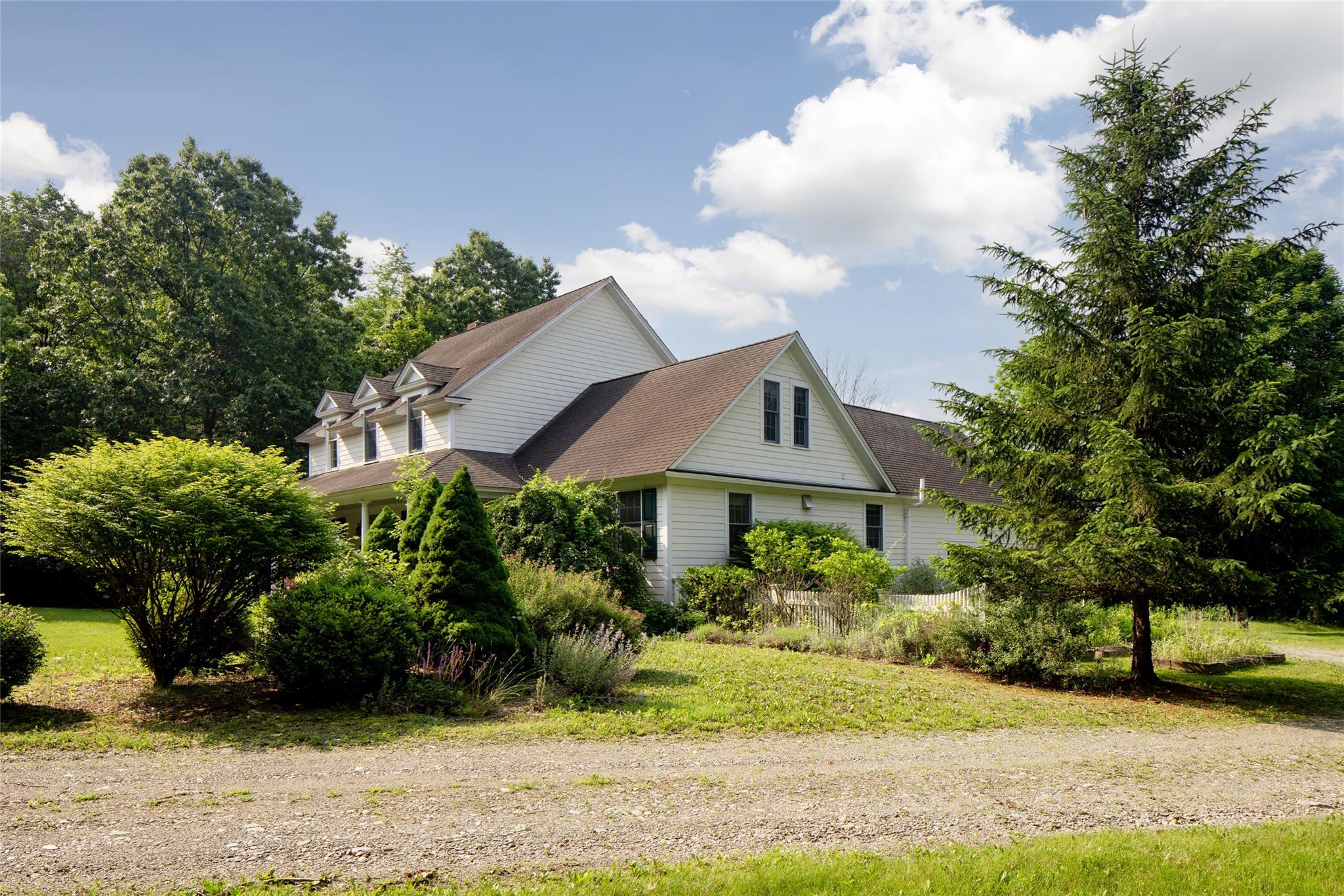 28 Oak Hill Road